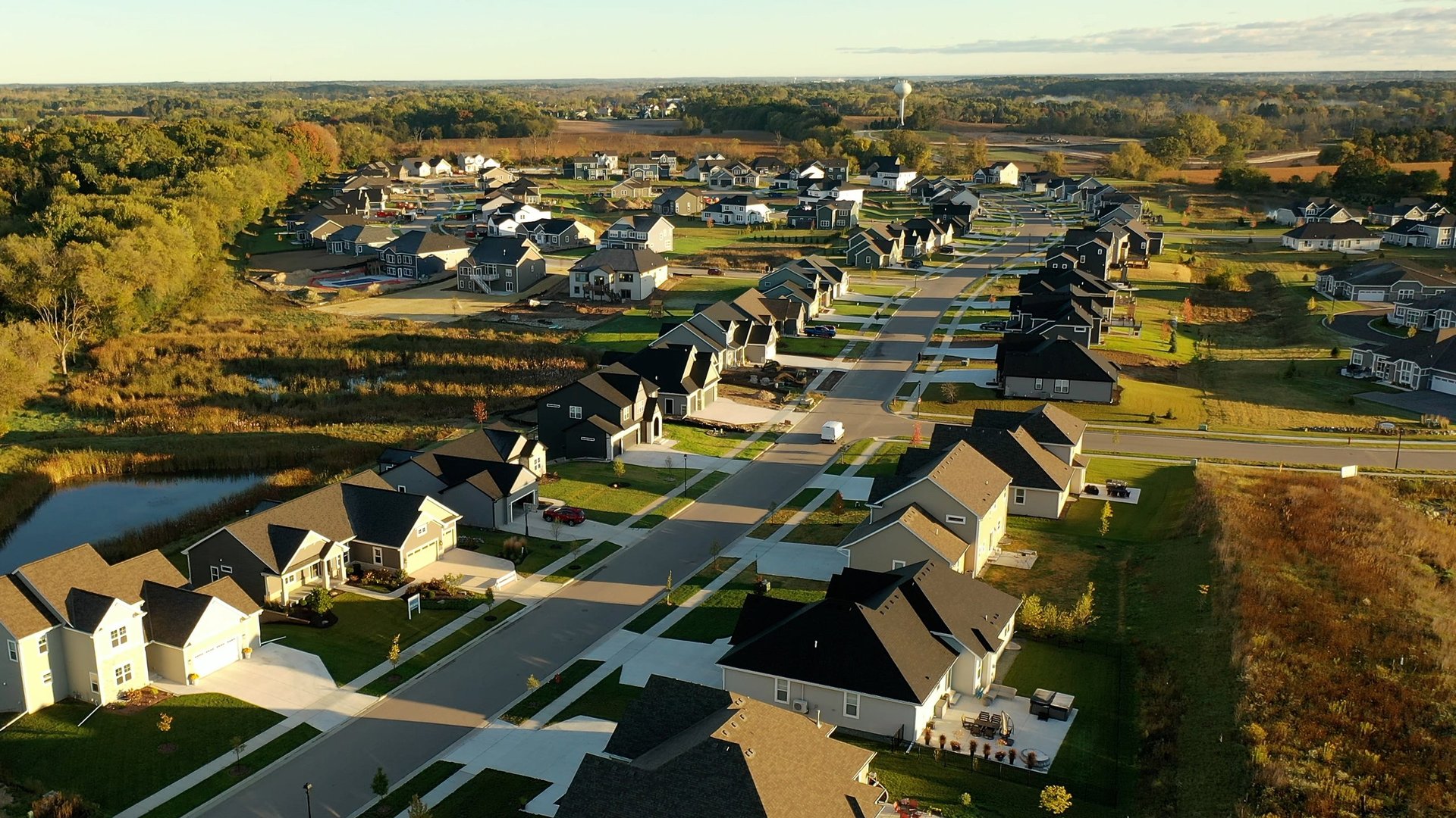 Aerial view of new construction houses in an American neighborhood community